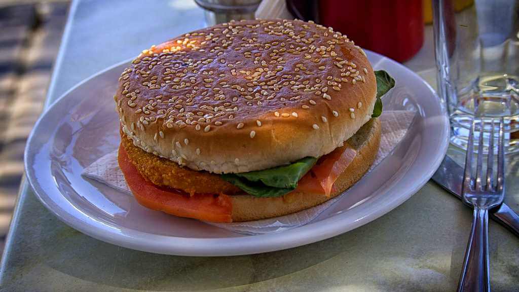 Еда на Тенерифе: бургер